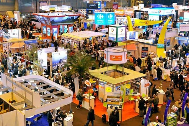 SALON DU TOURISME, STANDISTE, STAND