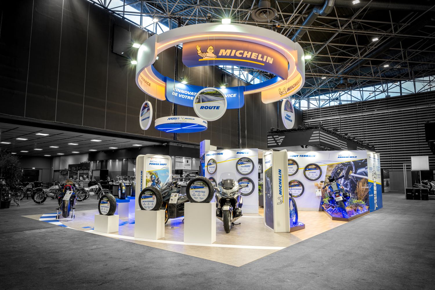 STAND MICHELIN SALON DU 2 ROUES